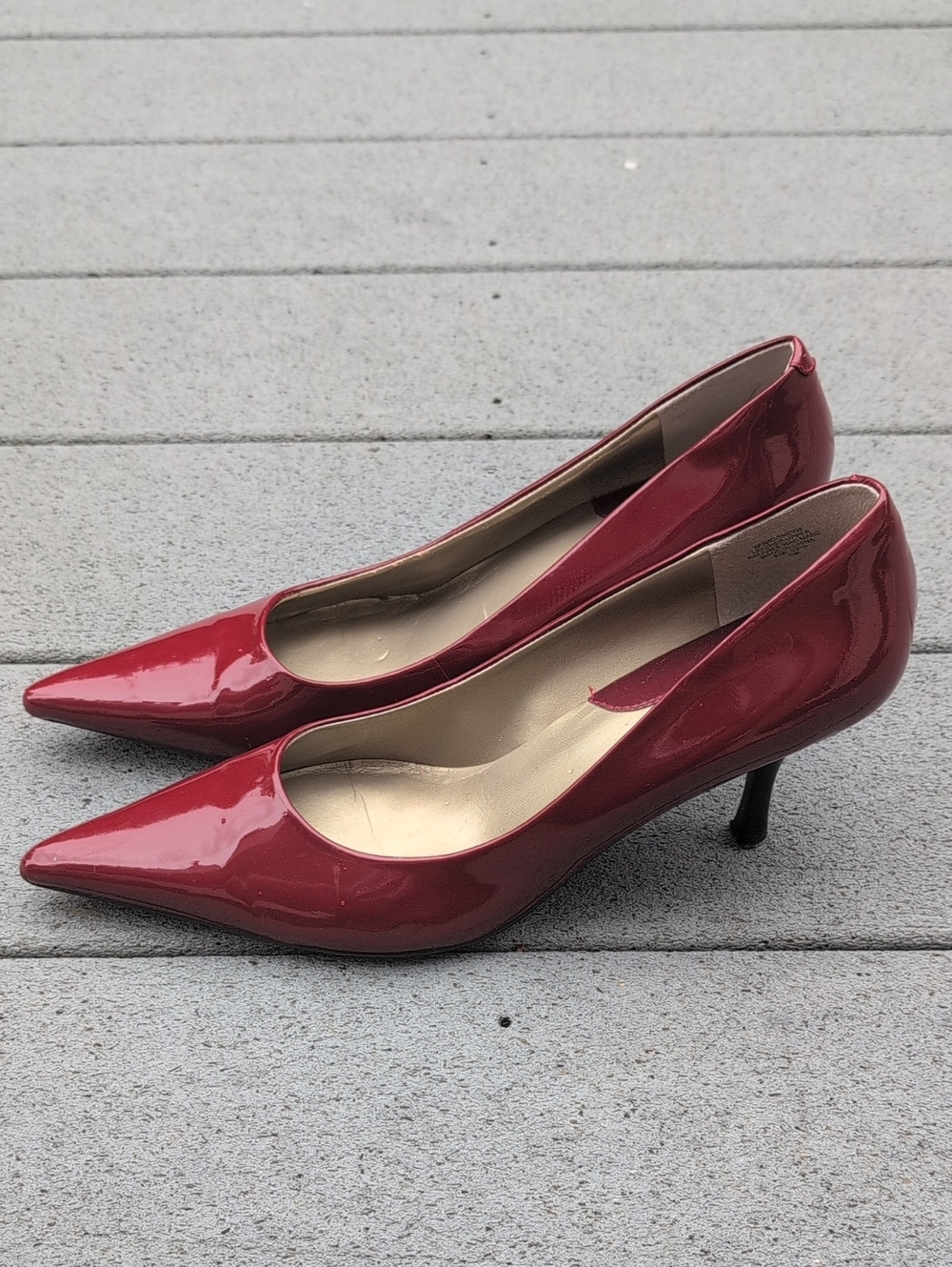 Nine West Mooney Patent Heels | Nine West Red Pointed Toe Patent Heels - Picture 4 of 13